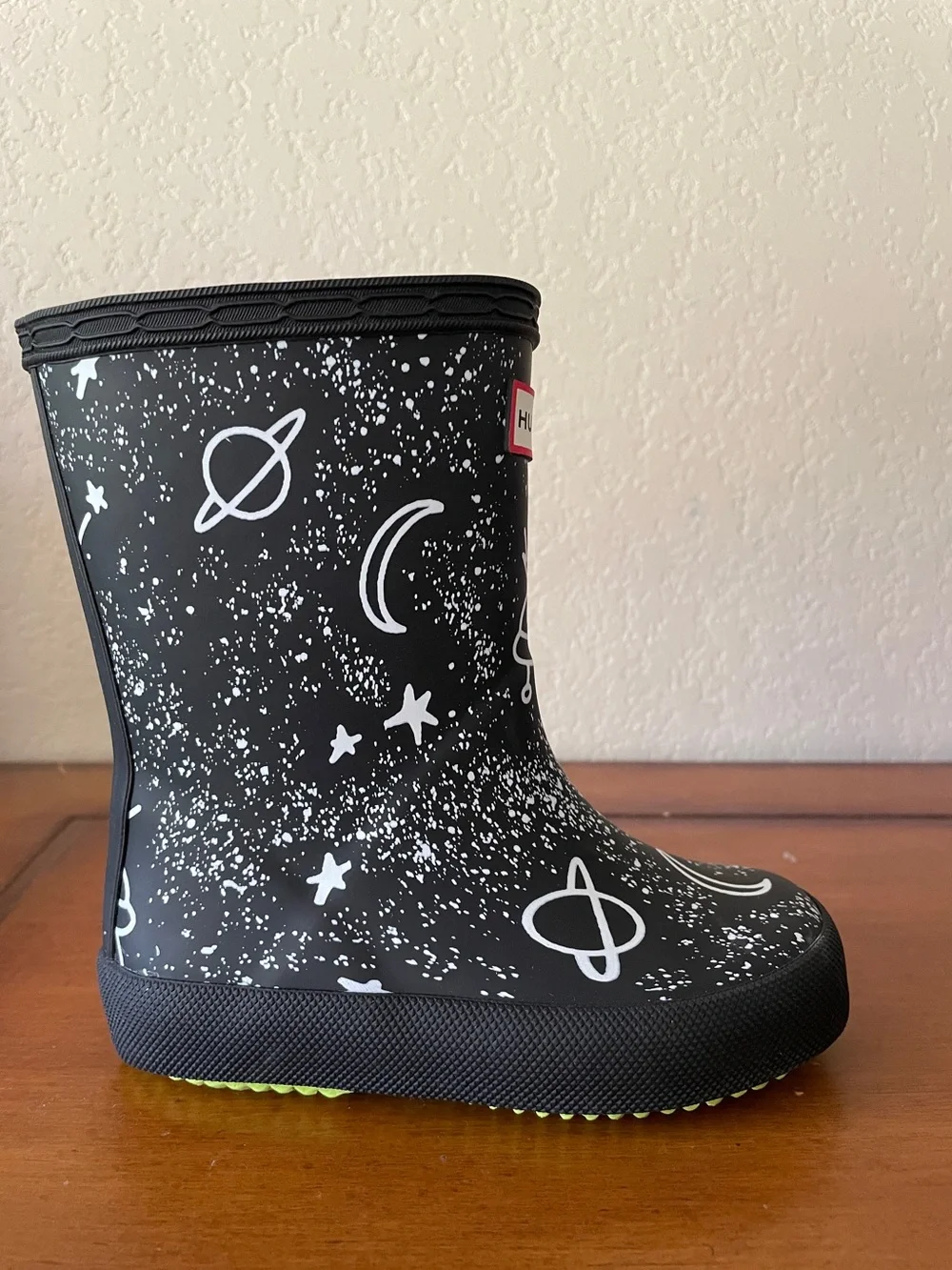 Hunter Kids First Classic Rain Boot Toddler Sz 7 Space Theme Print Black & White